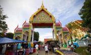 带你走进泰国普吉岛卡隆寺庙市场