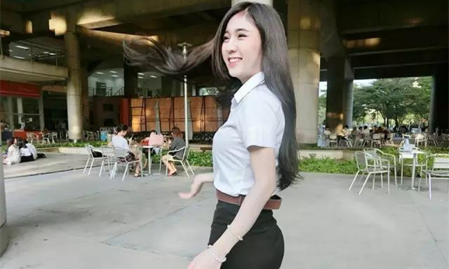 泰国曼谷大学美女Ako备受关注14.jpg