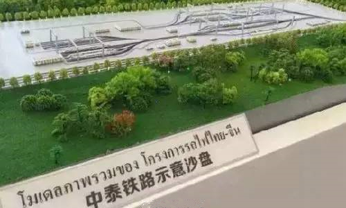为引进中国高铁，泰国总理拼了3.jpg