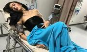 泰国选美小姐不慎摔伤，躺在病床上依然不忘摆pose