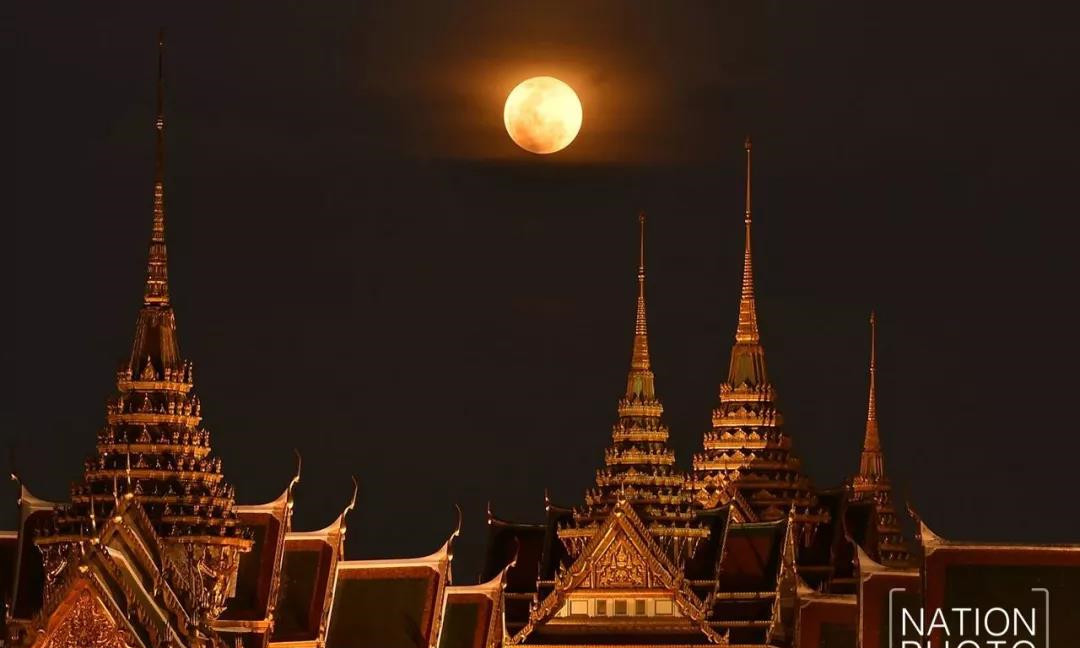 泰国上空“超级蓝血月”美翻天，你看到了么？1.jpg