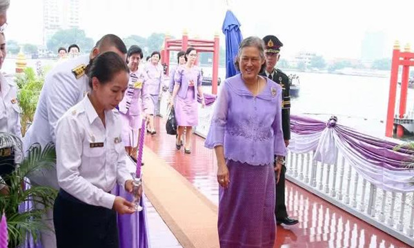 泰国诗琳通公主63岁华诞，放生59万条鱼做功德4.jpg