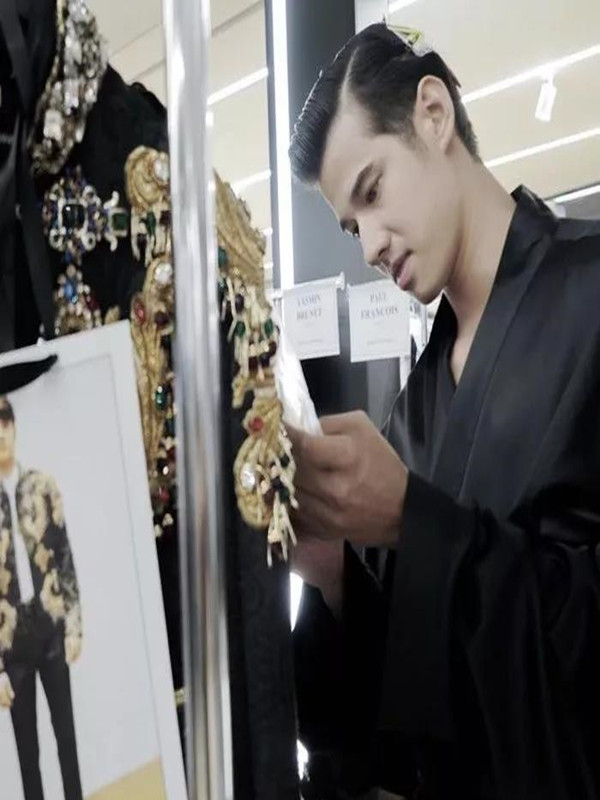 泰国男星马里奥亮相米兰时装周走秀，和王俊凯喜同框8.jpg