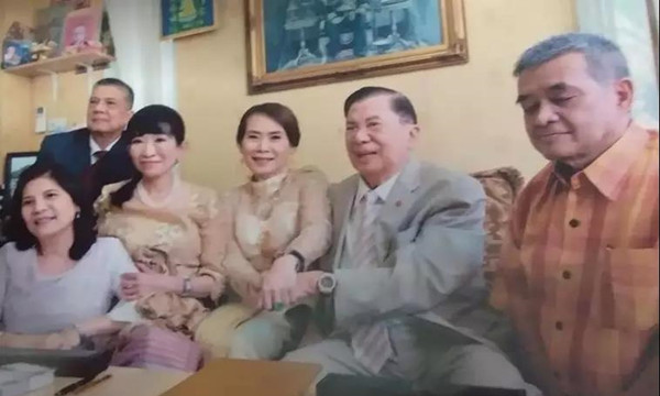86岁泰国前总理再婚引发网友热议1.jpg