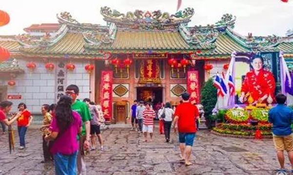 【 泰国旅游】春节拜佛哪些寺庙最灵？