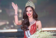 23岁的安娜赢得2022年泰国环球小姐冠军