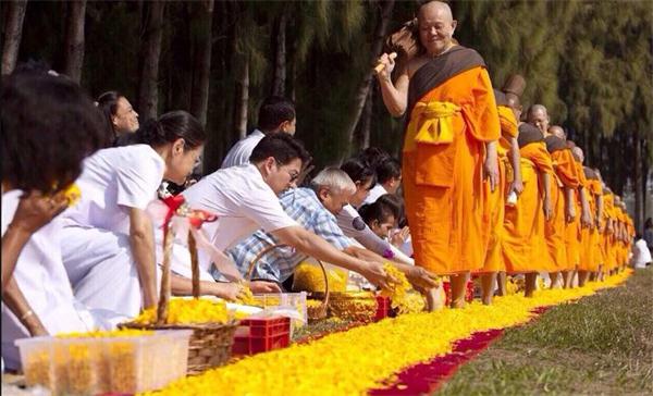 泰国佛教.jpg