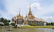 51泰国置业邀你参观素有“泰国吴哥窟”之称的呵叻著名披迈石宫