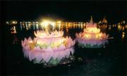泰国浪漫的水灯节！