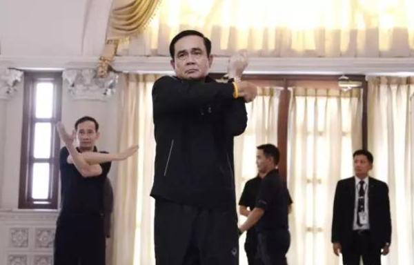 泰国总理巴育这是在打自己的脸嘛？