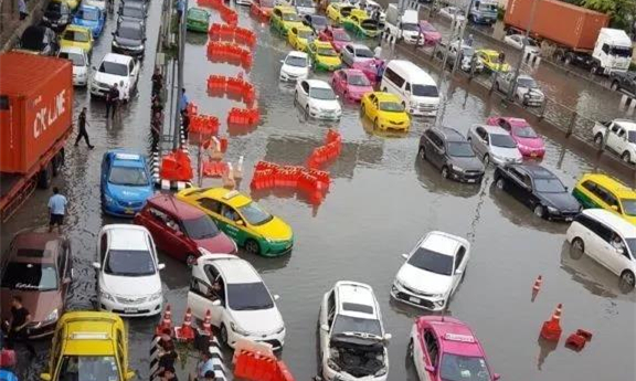 台风“卡努”来袭，泰国也难逃雨劫！4.jpg