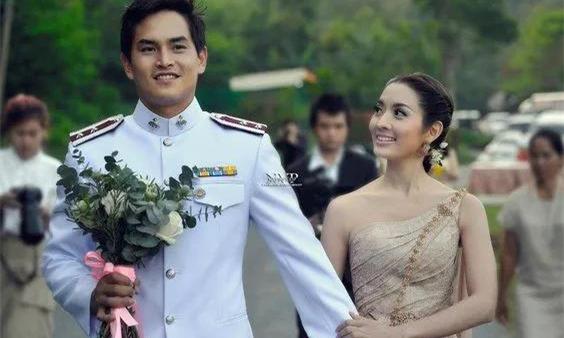 泰国当红女星Aff已和老公Songkran离婚了？！