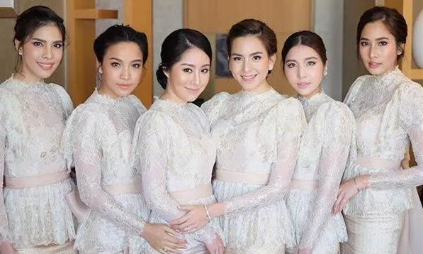 泰国女星Margie订婚，YaYa & Kimmy领衔伴娘团颜值爆表10.jpg