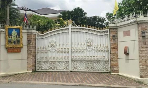 泰国前总理英拉多项财产遭没收，光曼谷别墅就价值1.1亿1.jpg