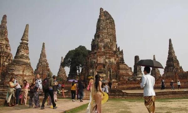 游客顺走泰国大城古迹砖石怪事不断，无故发病查不出原因
