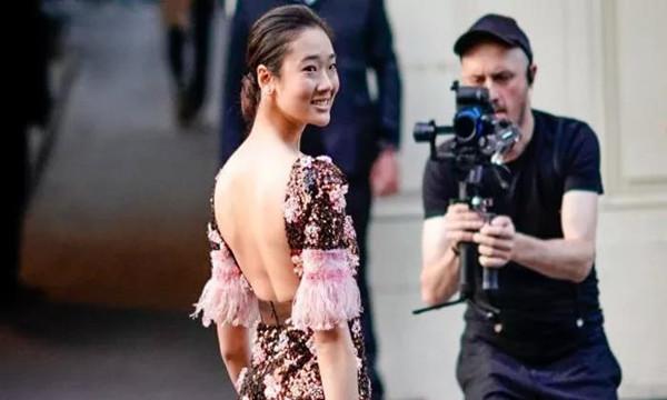 泰国女星茱蒂蒙·琼查容苏因，戛纳红毯时装造型魅力无可抵挡！