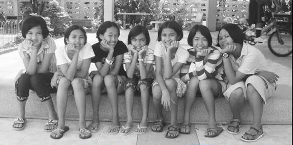 泰国7朵姐妹花11年前对比照爆红网络2_副本.jpg