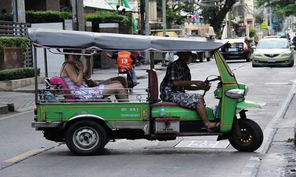 来泰国旅游，你都坐过这些交通工具吗？2.jpg