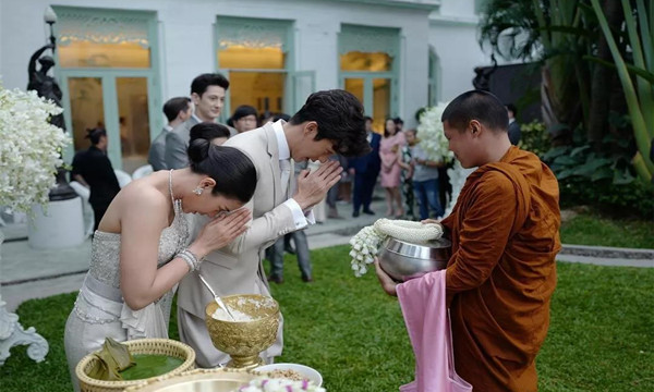 aum泰国男星婚礼图片