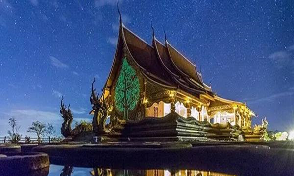 泰国旅游最美寺庙推荐5.jpg