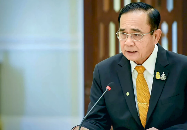 泰国总理组建团队应对经济危机
